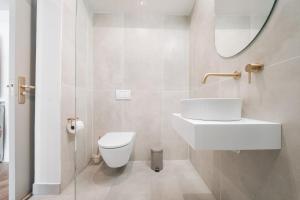 Queen Studio I Elkay 8 by Portobello House