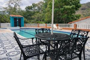 La Quinta Hotel Campestre con Piscina en San Gil