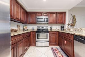 The Inn At Crystal Beach #603a