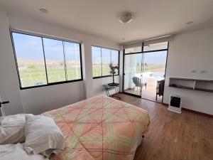 Chincha CasaLed y jacuzzis sol todo el año