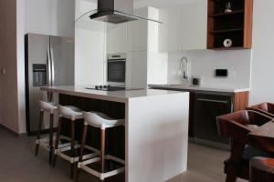 Oceanfront Apartment Luxury, Relaxation and Views