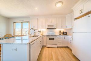 K1034 Wildest Dream. Direct Ocean Access, Ocean Views