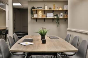 For Students Only - Francis Gardner Studios in London