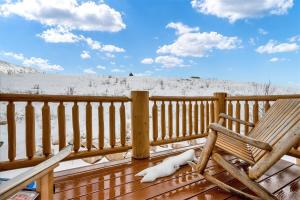 MH 1406 | Escape to the Heart of Adventure!