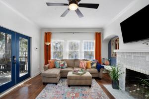 Cruise the waterways from your backyard