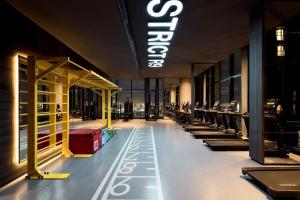 Spacious 2 Bedrooms at MRT Rama 9 and Central R9