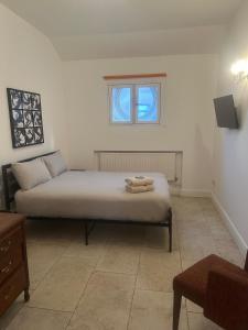 2 bedroom short stay apartment in Bolton town centre