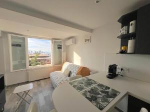 Appartement neuf - Vue Port - Clim - À pied de tout