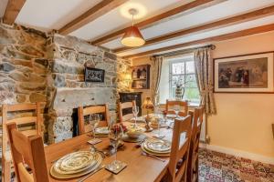 4 Bed in Arthog oc-b31966