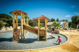 Camping 4 étoiles - Parc aquatique - eeifae
