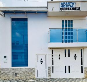 ApartaHostal Quintanilla