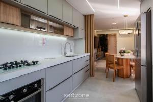 Apto cchurrasq. próx. da Praia em Perequê FEL0502