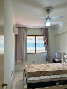 Apartamento lateral mar no centro da Meia Praia
