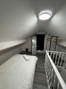 CityBuzz 4 Bedroom House in Nottingham Sleep 7