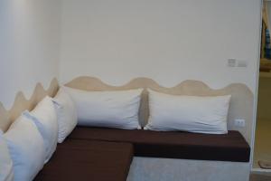 Stylish 2-Bedroom Air-Con Villa with Heated Pool