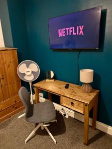 SIRIUS A INN - Cowsley Rd - 3 Bed House