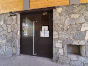 Studio cœur station près des pistes avec balcon, animaux acceptés - FR-1-502-446