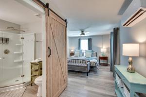 Georgia Getaway with 2-Story Dock By Lake Hartwell