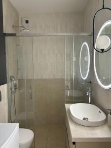 Gdańsk - DOKI Living City Center Modern Studio & Parking Foodhall