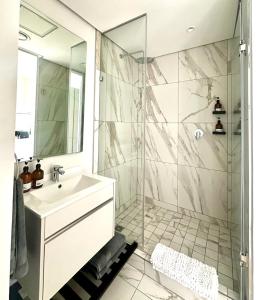 Explore Ellipse - The Sage Apartment