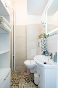 Skyline Nest - M&N Condos