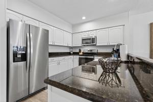 The Inn At Crystal Beach #208b