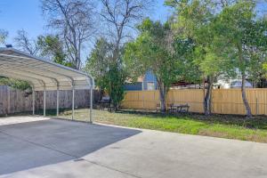 Walk to Parks and Dining Pet-Friendly Home with Yard!