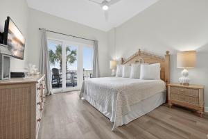 The Inn At Crystal Beach #208b