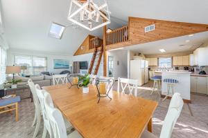 K1056 Sunrise Sunset - 5 bedroom, Pet friendly, Wraparound Ocean View Decks!