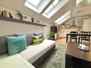 Cozy Apartment for Couples, Friends & Families