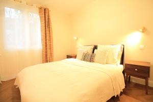 Luxe Neuf - 4mn à pied Gare RER B Arcueil Cachan - 10mn Paris RERB - Parking Gratuit - AC - Climatisation - Netflix inclus - From 1 to 6 guests