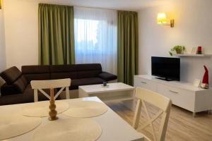 Airport Area l Comfortable Twin Apartment near RIN Hotel