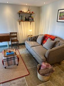 Blackshaw Gap - Charming cottage on a Cheshire Peak District farm - Dining options