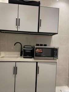 Apartment with a room and a living room in Al Taawon neighborhood