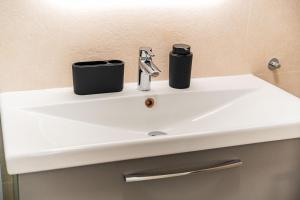 Flex SelfCheckIns 213 - Zagreb - 2 Bedrooms - Parking - Loggia