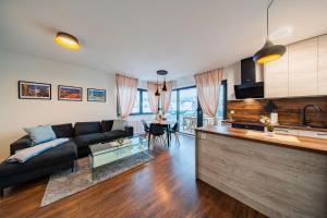 Zagreb 213 - 2 Bedrooms - Parking - Loggia - New - Apartment - Flexible Keybox Entry - Modern - Monthly Rent - WiFi