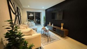 Designer 2BR in Polanco Two King Beds with Pool & Gym