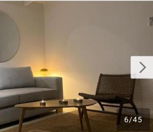 Valle de Elqui Horcon , Hermosa cabaña equipada para 2 personas max 3 a 5 minutos del Rio Estero Derecho con pozones con acceso liberado excelente ubicación en el pueblo cerca de negocios, botillerias y paradero