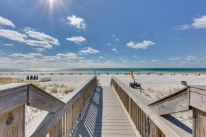 The Inn At Crystal Beach #508