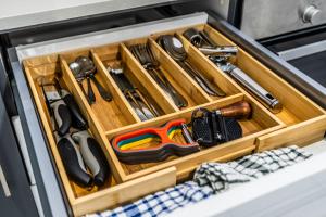 Menlo Park Luxury Free Parking King bed Workstation 3 km to Menlyn Maine