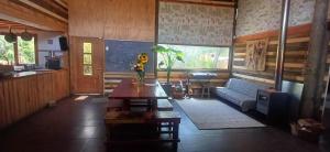 Hostal Arboretum cafeteria & jardin