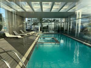 Lujoso depto frente al mar