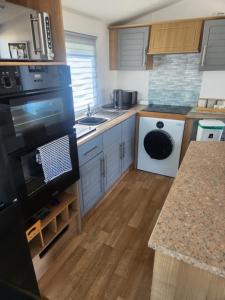 Tattershall lakes hot tub lodge breaks