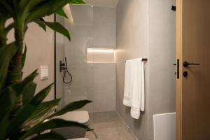 Elegant Skyline View Balcony Apartment