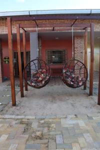 Sheldon Farm - House in the Amazon Forest
