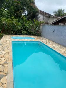 Chácara a 450mt da Praia Boracéia piscina infantil e outra adulto