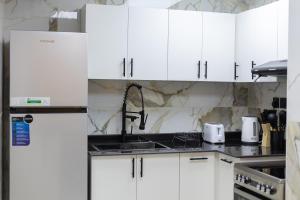 Lux condo 3 BHK in Dubai Marina - Man 2906