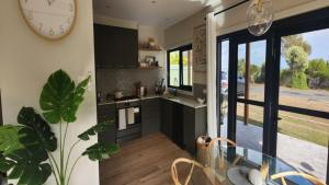 Salt 5607 Newly Renovated Luxury On The Coffin Bay Esplanade