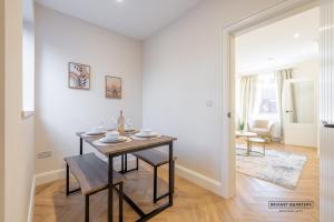 Belfast Quarters- Fane St