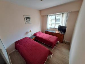 Mar del Plata en Arenales y Falucho opción cochera en edificio